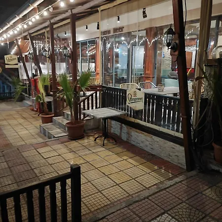 Globus Guest house 2*