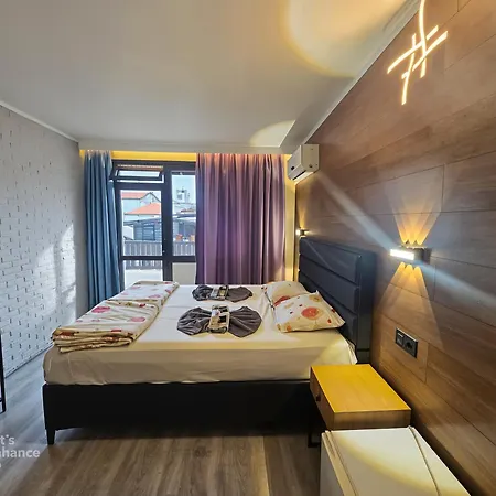 Globus Guest house 2*