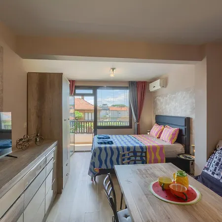 Globus Pensionat Kiten (Burgas)
