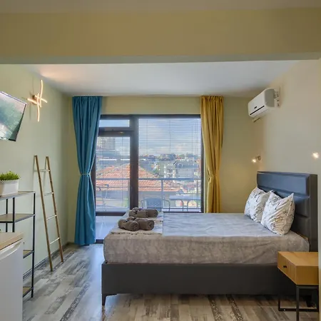 Globus Guest house 2*
