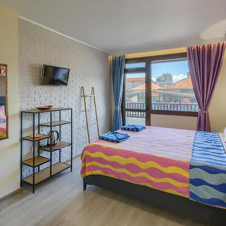 Globus Guest house 2*