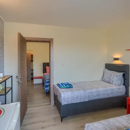 Globus Guest house
