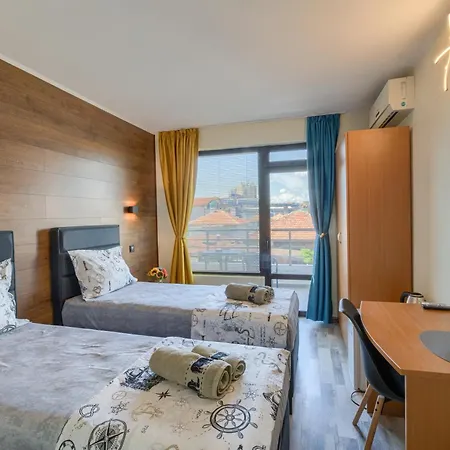 Globus Guest house 2*