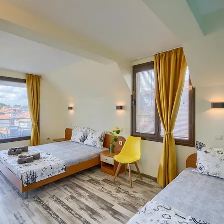 Globus Guest house