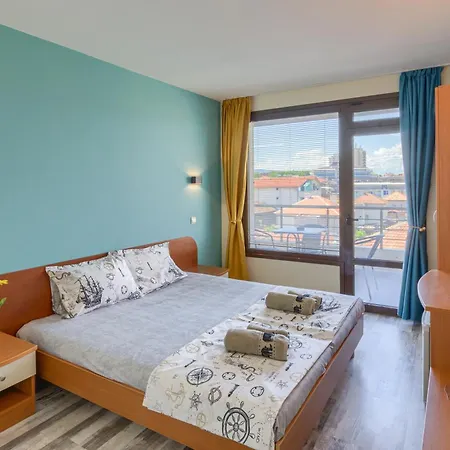 Globus Guest house 2*