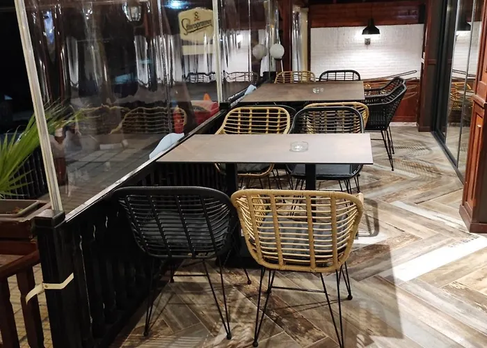 Casa de hóspedes Globus 2*