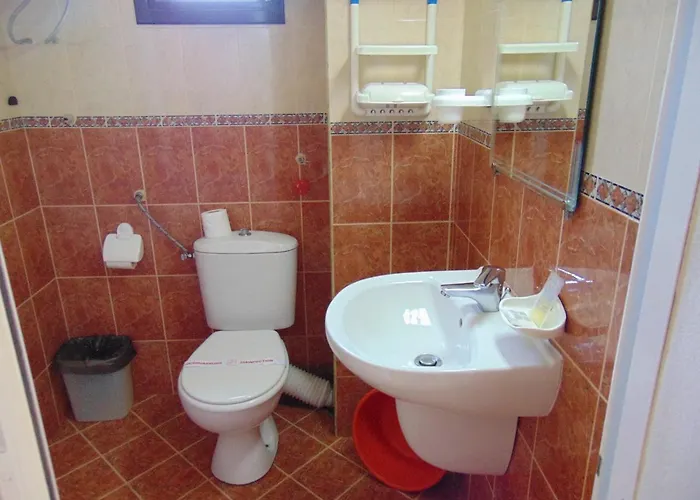 Casa de hóspedes Globus 2*